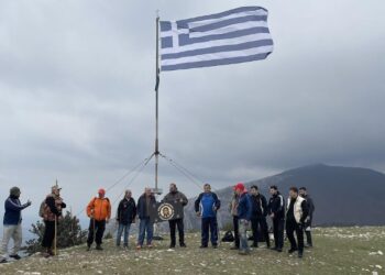 ΕΑΑΣ Ξάνθης: Επισκευή ιστού και αντικατάσταση σημαίας στο Υψ. Αυγό