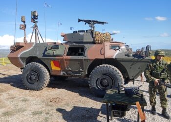 Ανάσταση στην Επιτήρηση :FLIR και Μινι UAV … Έφεραν τα Τεθωρακισμένα Οχήματα Αναγνώρισης “M1117”  στην Παρέλαση!