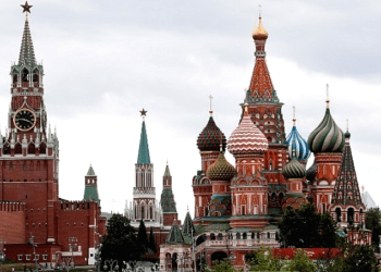 Κρεμλίνο: Περιμένουμε ενημέρωση από τις ΗΠΑ για τη συμφωνία με την Ουκρανία