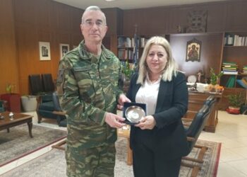 O νέος Διοικητής της 1ης Στρατιάς/EU–OHQ…Στην Αντιπεριφερειάρχη Π.Ε. Τρικάλων