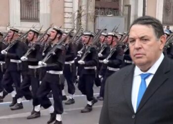 Το ξέσπασμα του Στρατηγού Φράγκου : Κάτω τα χέρια απο τα Στελέχη του ΠΝ …”Χάριν των Τούρκων”