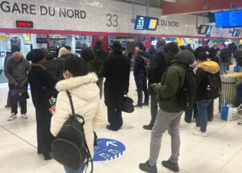 Γαλλία: 200 κιλά εκρηκτικά έχει η βόμβα του Β’ Παγκοσμίου που έχει παγώσει τις συγκοινωνίες στο βόρειο Παρίσι