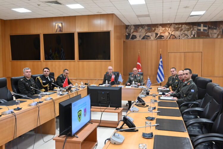 Μπήκαν στην πόλη οι Εχθροί …Κρατούσαν δίκιο οι Οχτροί!