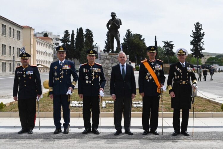 Τελετή εορτασμού του Αγίου Γεωργίου, Προστάτη του Στρατού Ξηράς, στη Σχολή Πεζικού!