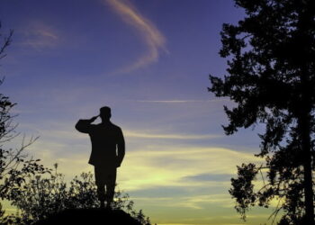 Θρήνος στις Ένοπλες Δυνάμεις: Έχασε τη ζωή του Ανθυπολοχαγός κατά τη διάρκεια εκπαίδευσης στη ΔΥΚ