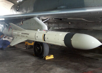 ΟΙ EΧΟCET ΣTON ΠΟΛΕΜΟ ΤΩΝ ΦΩΚΛΑΝΤ : Ηγεσία εν καιρώ πολέμου, ψυχολογία, συμμαχίες και πυραυλικά συστήματα.