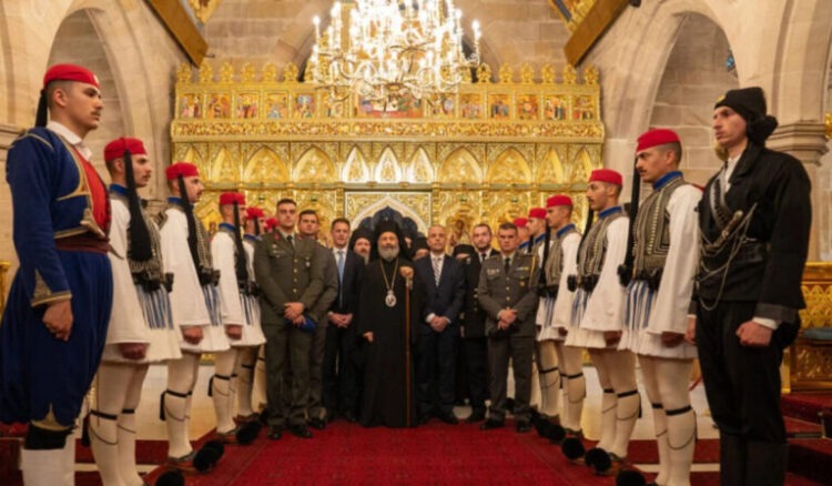 Με τιμές υποδέχθηκε ο Αρχιεπίσκοπος Μακάριος τους Εύζωνες στο Σύδνεϋ – Συγκίνηση στην ομογένεια