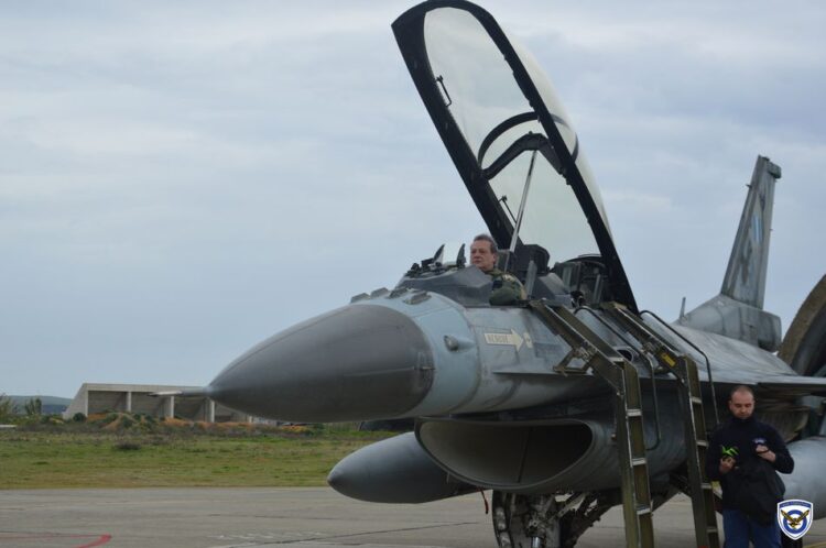 Στις Ετοιμότητες των Πολεμικών Μοιρών με μαχητικό …Το 1ο Γεράκι της ΠΑ