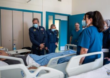 Επίσκεψη του Α/ΓΕΑ  στο 251 ΓΝΑ… ευχές για γρήγορη ανάρρωση στους Ασθενείς