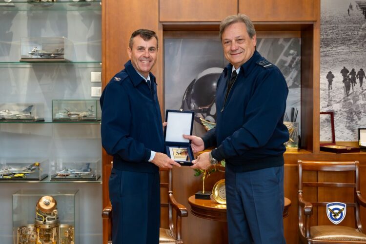 Στο ΓΕΑ ο απερχόμενος  Αεροπορικός Ακόλουθος των ΗΠΑ στην Ελλάδα