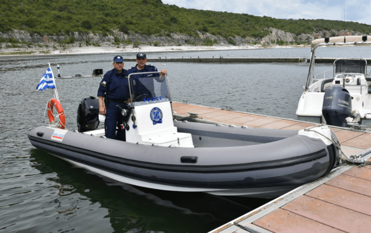 Τελετή αγιασμού του νέου πλωτού του …Τμήματος Συνοριακής Φύλαξης Πρεσπών