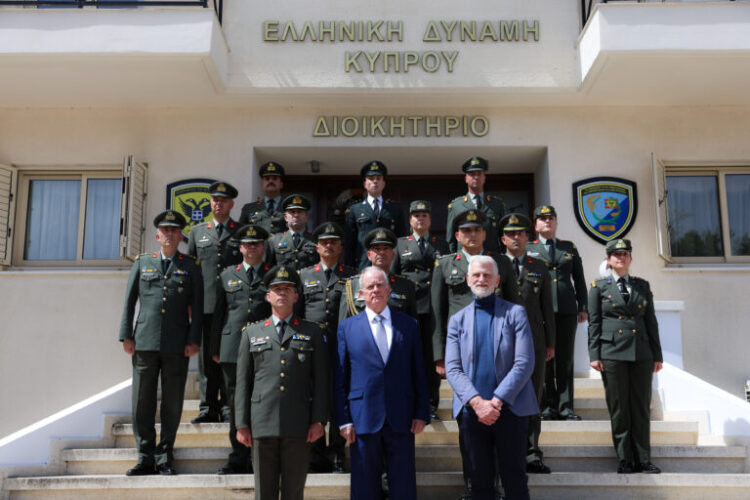 Στην Κύπρο ο Κωνσταντίνος Τασούλας – Επίσκεψη στην ΕΛΔΥΚ και τα Φυλακισμένα Μνήματα