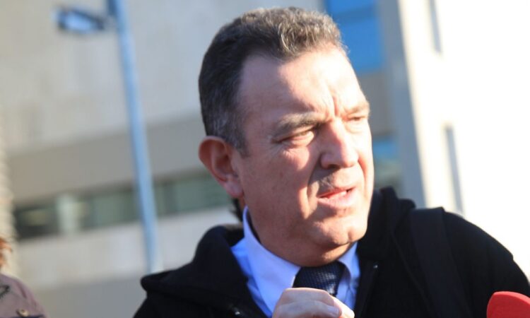 Διαγράφεται από τη ΝΙΚΗ ο Νίκος Παπαδόπουλος – Ο Νατσιός απαιτεί να παραδώσει την έδρα του