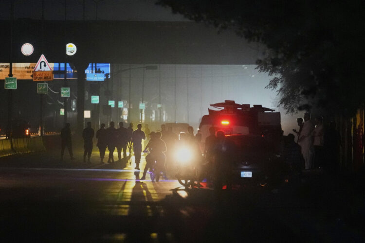 Ινδικά μαχητικά εξαπέλυσαν πυραύλους εναντίον πακιστανικών αεροπορικών βάσεων