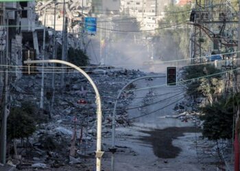 Eπιστροφή των βομβαρδισμών: Ισραήλ χτύπησε δύο νοσοκομεία στη Γάζα – Τουλάχιστον 28 νεκροί