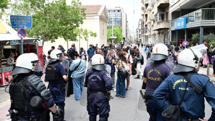 Επιχείρηση της αστυνομίας είναι σε εξέλιξη…Για τα γεγονότα της  Νομική;