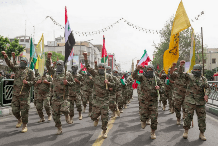 «Θάνατος στον Χαμενεί»…Σε επιφυλακή η Μονάδα “Basij ” του Ιράν