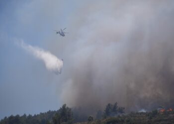Σε κατάσταση συναγερμού απο την Πυρκαγιά βρίσκεται η νήσος  Χίος (video)