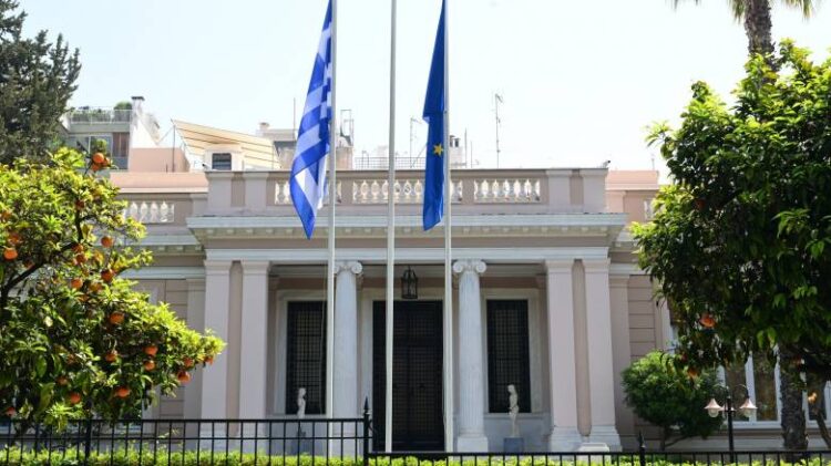 Έκτακτο ΚΥΣΕΑ υπό τον Μητσοτάκη για τη Μέση Ανατολή μετά τα ισραηλινά πλήγματα στο Ιράν