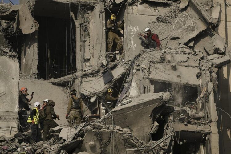 Ιρανικός βαλλιστικός πύραυλος χτυπά το νότιο Ισραήλ τα Ξημερώματα (video)