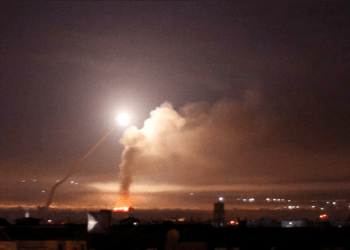 Iσραηλινός βομβαρδισμός δεκάδων μαχητικών κατά του Ιράν  τα ξημερώματα !! (video)