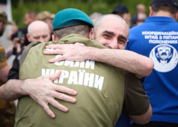 Νέα ανταλλαγή τραυματισμένων στρατιωτών Ουκρανίας – Ρωσίας: «Θα φέρουμε πίσω όλους τους αιχμαλώτους», δηλώνει ο Ζελένσκι