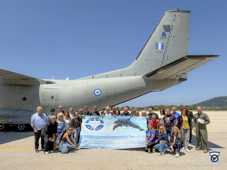 Aποστολή  υλικών και ιατρικών μηχανημάτων με C-27J της 354…Στο Καστελόριζο
