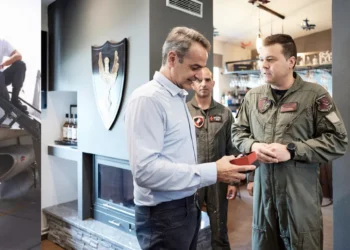 Στην 111ΠΜ ο Πρωθυπουργός…Τα είπε με τους Χειριστές των Μαχητικών