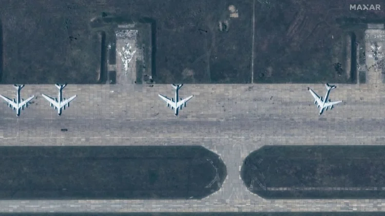 Ρωσία: «Τα μαχητικά που επλήγησαν από την ουκρανική επίθεση επισκευάζονται» – Τι λένε Αμερικανοί αξιωματούχοι