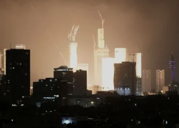 «Μέσα στις επόμενες ώρες, καταστροφικά πλήγματα κατά του Ισραήλ» – Το Ιράν ετοιμάζει νέα σφοδρή επίθεση