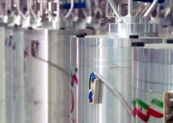 Οι Ιρανοί υποβαθμίζουν τα χτυπήματα στο Φορντό – Το Ισραήλ μιλά για συντριβή, η Τεχεράνη για επιφανειακές ζημιές