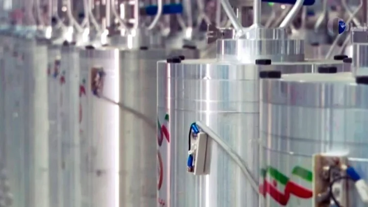 Οι Ιρανοί υποβαθμίζουν τα χτυπήματα στο Φορντό – Το Ισραήλ μιλά για συντριβή, η Τεχεράνη για επιφανειακές ζημιές