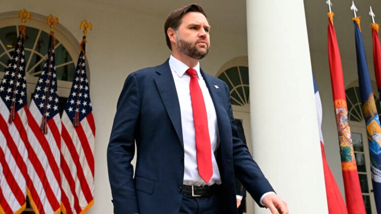 ΗΠΑ: Ο Βανς ζητά παραμονή στρατευμάτων στο Λος Άντζελες – «Είναι απαραίτητα για την τάξη»