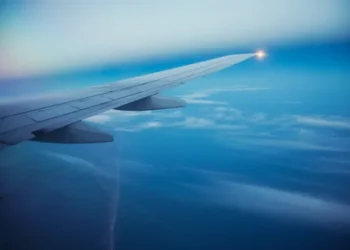 Κατάρ: Κλείνει τον εναέριο χώρο του εν μέσω απειλών του Ιράν – Σε συναγερμό ΗΠΑ και Βρετανία