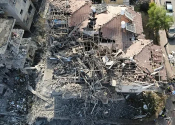 Το Ιράν απειλεί ευθέως με χτυπήματα σε αμερικανικές βάσεις – Στο κόκκινο η σύγκρουση με το Ισραήλ