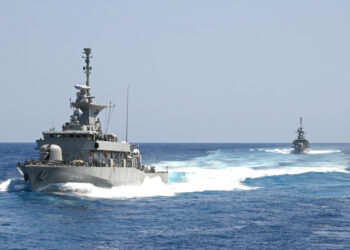 Στην πρώτη γραμμή δύο φρεγάτες του Πολεμικού Ναυτικού – Ενισχυμένη αποτροπή στα νότια της Κρήτης για τις μεταναστευτικές ροές