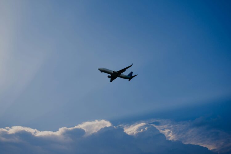 Κλειστός «μέχρι νεωτέρας» ο εναέριος χώρος του Ιράν εν μέσω σφοδρής σύγκρουσης με το Ισραήλ