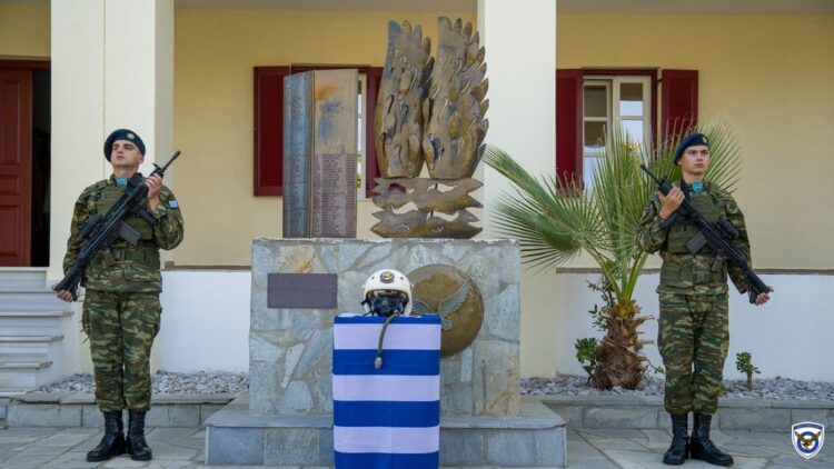 «Αθάνατος»: Τελετή μνήμης για τον Νικόλαο Σιαλμά, που έπεσε αναχαιτίζοντας τουρκικά μαχητικά