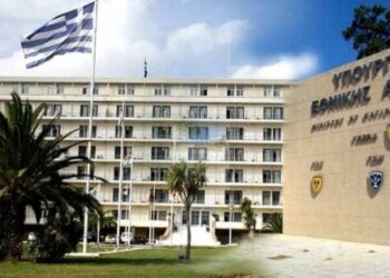 Έκτακτη σύσκεψη στο ΥΠΕΘΑ για την αντιβαλλιστική προστασία – Σε πλήρη ετοιμότητα η Ελλάδα