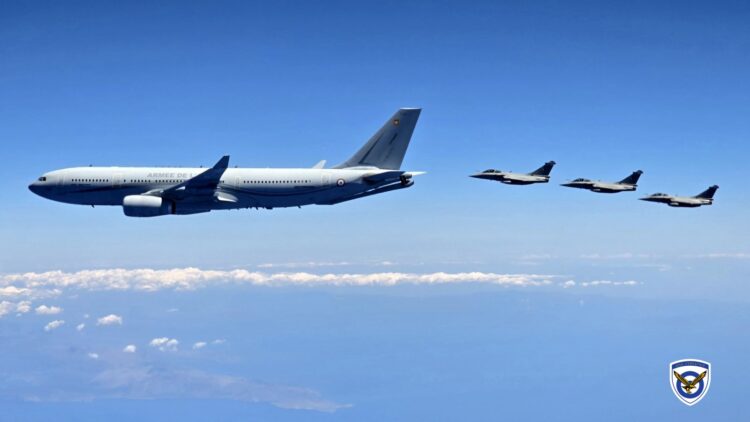 Συνεκπαίδευση Rafale Ελλάδας – Γαλλίας νότια της Κρήτης με εναέριο ανεφοδιασμό