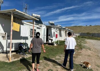 Διώχνουν τους  πλημμυροπαθείς του “Ντάνιελ”  απο το Κουτσόχερο…Για να φέρουν Λαθρομετανάστες