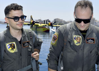 «Ημασταν μιάμιση ώρα μέσα στη θάλασσα»…Αναφέρουν  οι Χειριστές του Canadair