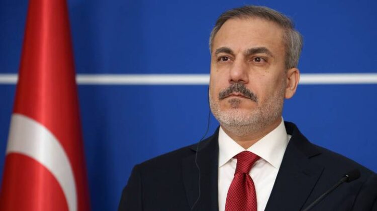 Σκληρή γραμμή από Φιντάν για το Κυπριακό: «Δεν θα δεχθούμε να αγνοηθούν οι Τούρκοι και τα δικαιώματά τους»