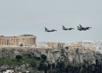 Διελεύσεις μαχητικών πάνω από την Αττική για την Ορκωμοσία των Νέων Ανθυποσμηναγών