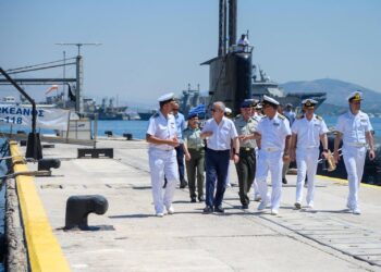 Στο Αρχηγείο Στόλου ο ΥΦΕΘΑ ο Δαβάκης συνοδεία Α/ΓΕΝ