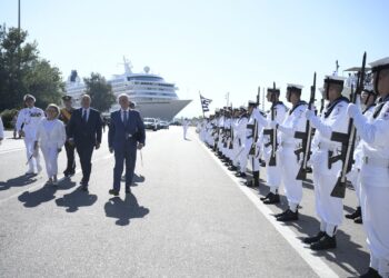 Επιθεώρηση του Στόλου από τον Πρόεδρο της Δημοκρατίας, Κωνσταντίνο Τασούλα…