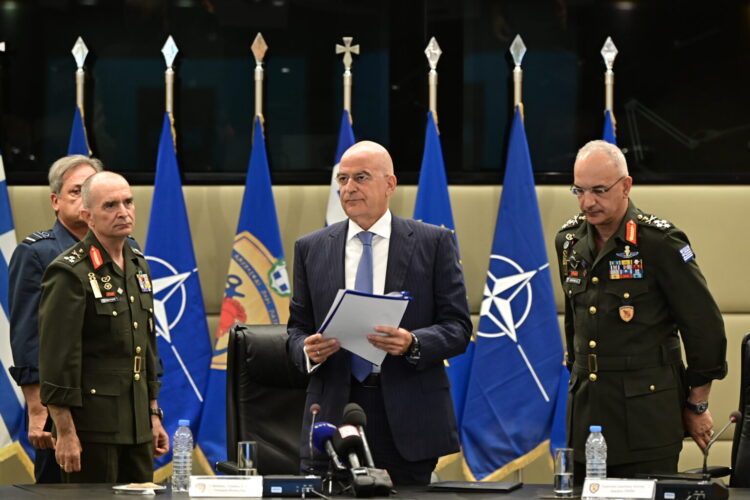 Με κατάργηση της 1ης Στρατιάς …Η Νέα Δομή των Ενόπλων Δυνάμεων