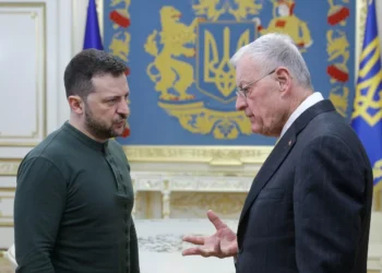 Ο απεσταλμένος των ΗΠΑ Κιθ Κέλογκ στο Κίεβο – Στο τραπέζι κυρώσεις και ενίσχυση Ουκρανίας