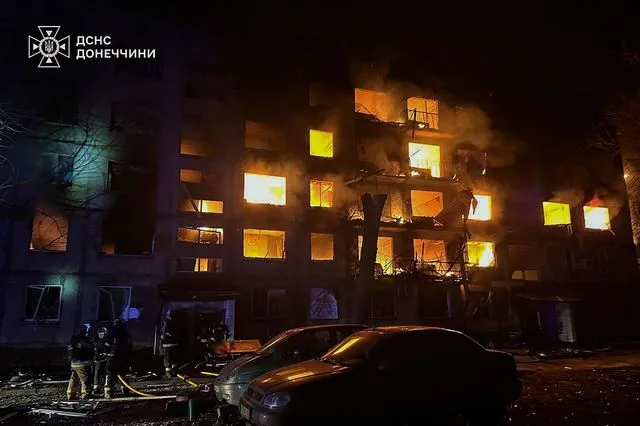 Νέα ρωσική σφαγή στην Ουκρανία – Βομβάρδισαν εμπορικό κέντρο στη Ντομπροπίλια με 500κιλη βόμβα: 2 νεκροί, 26 τραυματίες