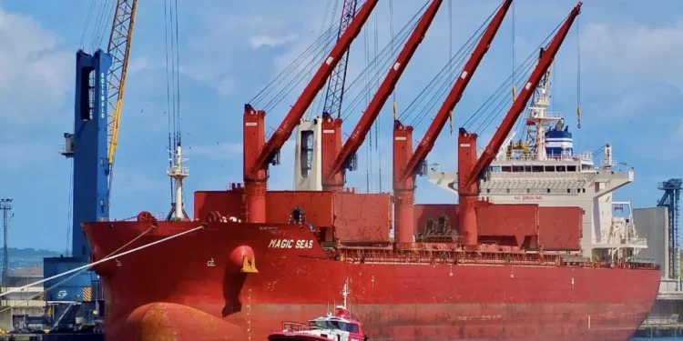 Οι Χούθι ανέλαβαν την ευθύνη για την επίθεση στο ελληνικών συμφερόντων πλοίο “Magic Seas” στην Ερυθρά Θάλασσα